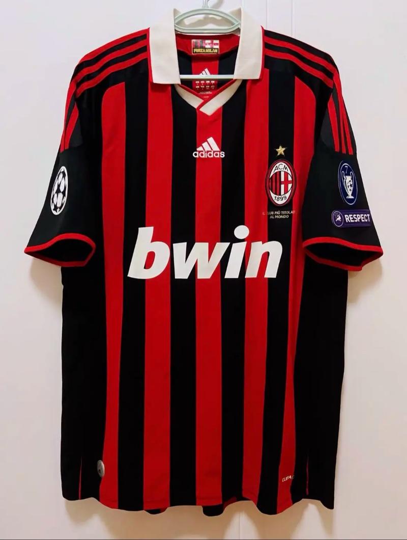 山东泰山足球俱乐部：中超首支积分1500分球队的荣耀之路