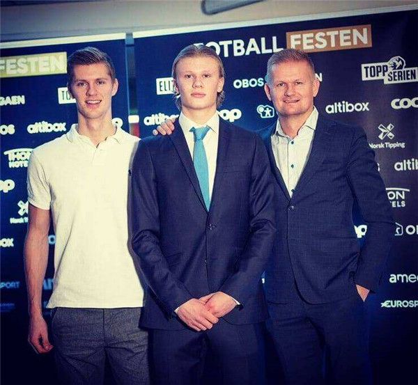 荷兰杯半场：维特破门，瓦伦特造险，费耶诺德0-1海伦芬（荷兰杯半场战报：维特建功，瓦伦特造险，费耶诺德暂0-1落后海伦芬）