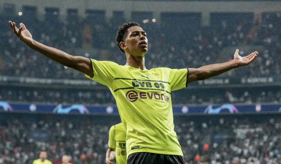 阿尔巴：亚马尔和佩德里等球员很出色，但没人能和梅西比（阿尔巴盛赞亚马尔与佩德里，但称无人能与梅西相提并论）