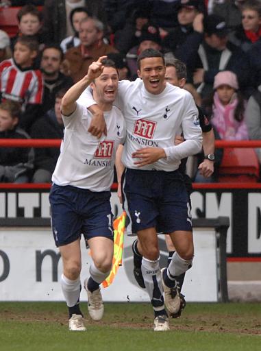 每体：与塞维利亚四月节撞期，西足协重新评估国王杯决赛日期（每体：因与塞维利亚四月节重叠，西足协考虑调整国王杯决赛日期）