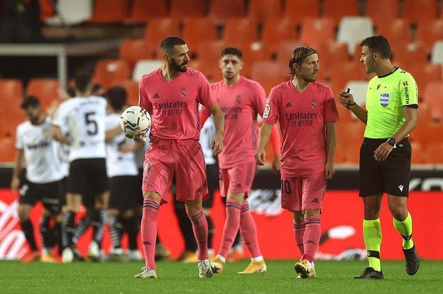 大卫-路易斯：最大遗憾是没和巴黎拿欧冠；恩里克是我的榜样（大卫-路易斯：最遗憾未能随巴黎夺欧冠，恩里克是我榜样）